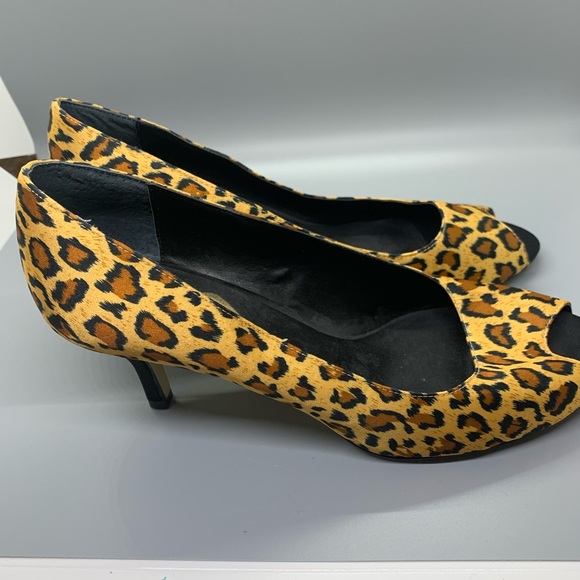 Nina Leopard Print Heels Size 8.5 - Picture 5 of 6